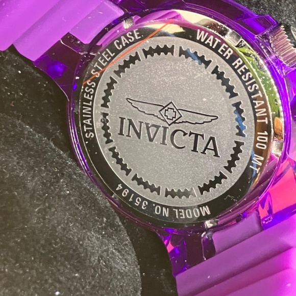 Invicta Pro Diver Men’s Diver Watch (35194) - Picture 4 of 6